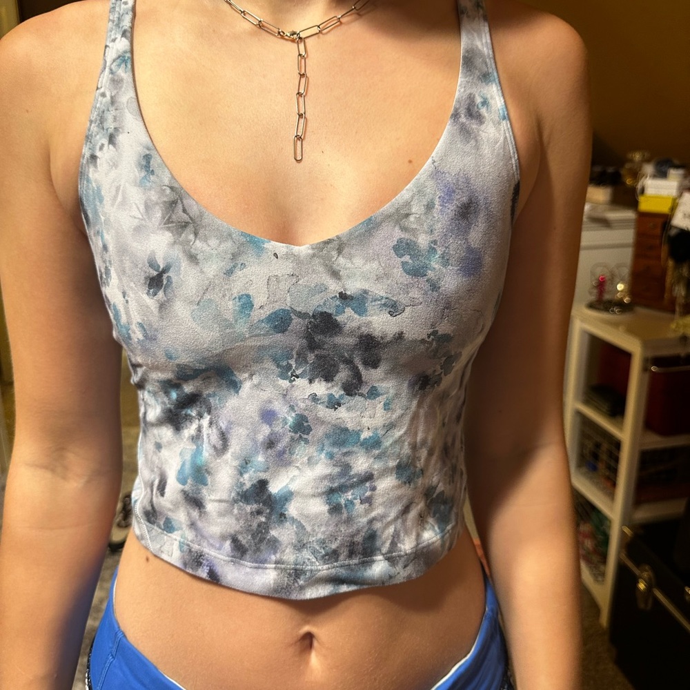 Align tank top